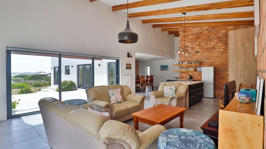 3 Bedroom Property for Sale in Stilbaai Oos Western Cape